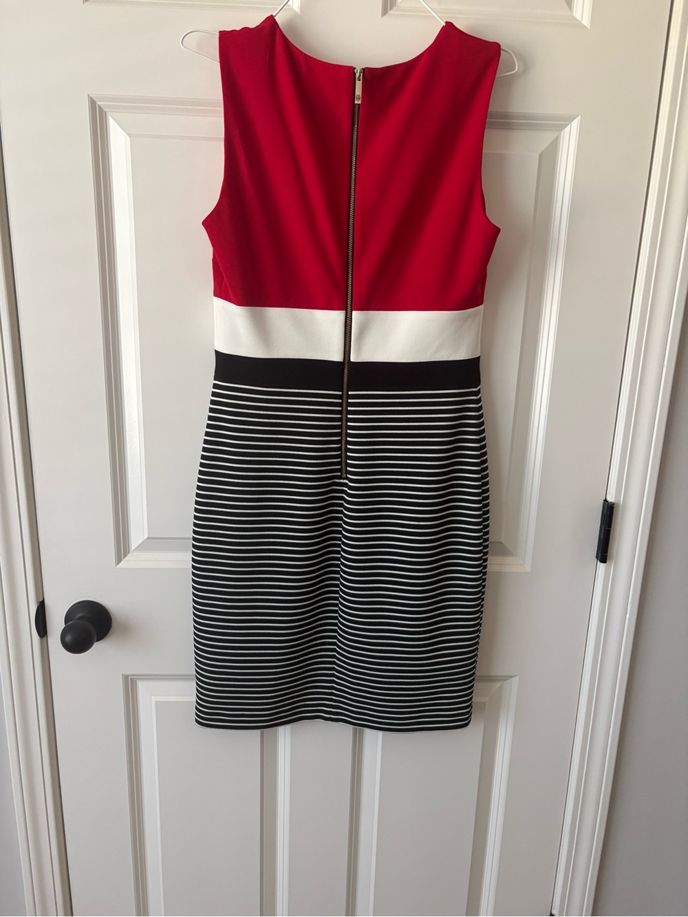 Red One-Shoulder Ruffle Evening Gown - Picture 9 of 10